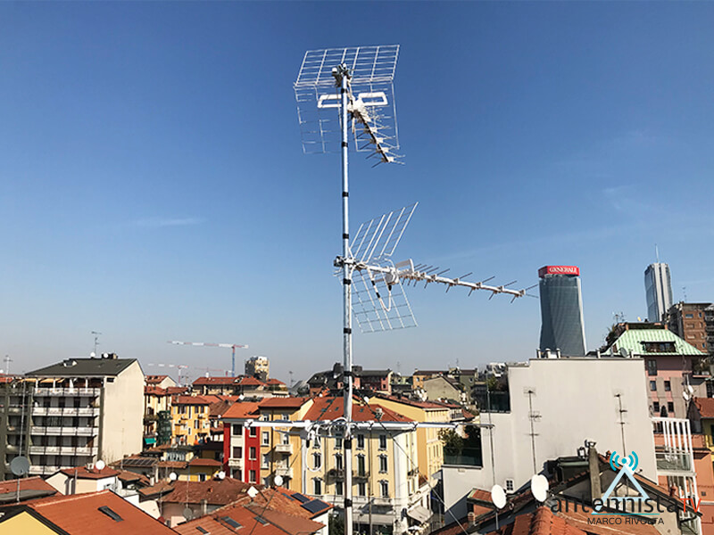 Antenna Centralizzata Sostituita In Una Palazzina A Milano 04