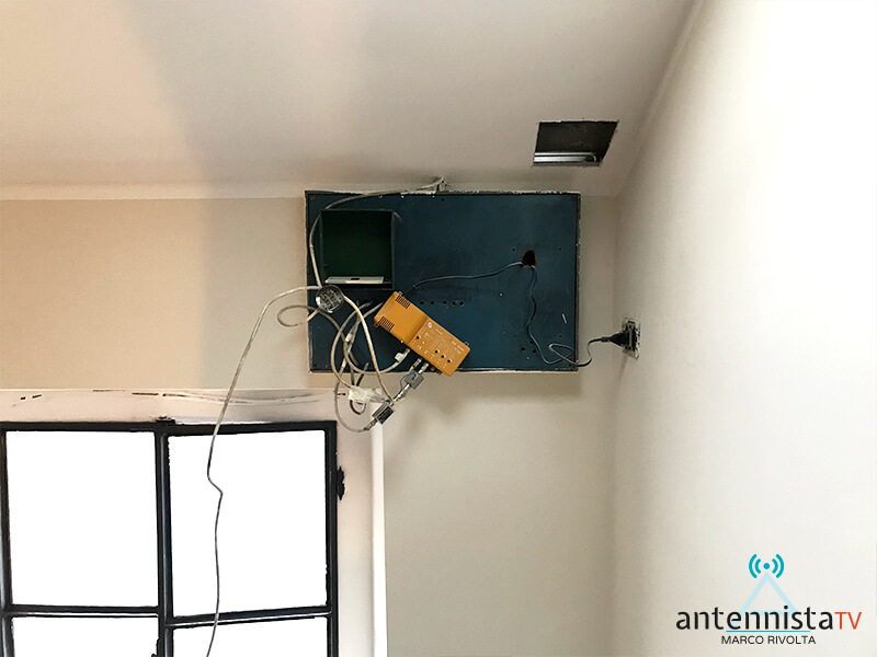 Antenna Centralizzata Sostituita In Una Palazzina A Milano 06