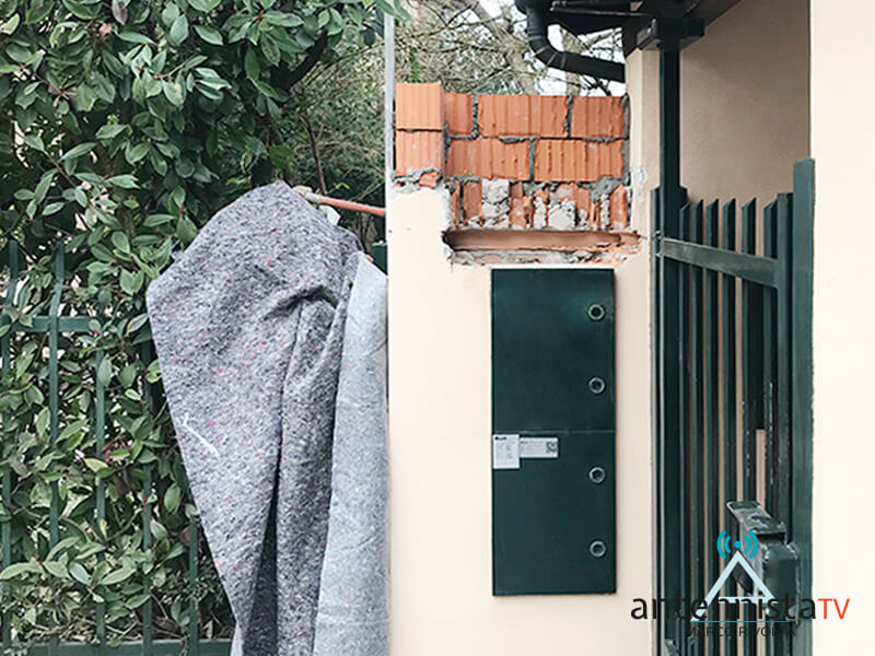 Impianto Videocitofono Comelit Realizzato Per Ville A Milano 03