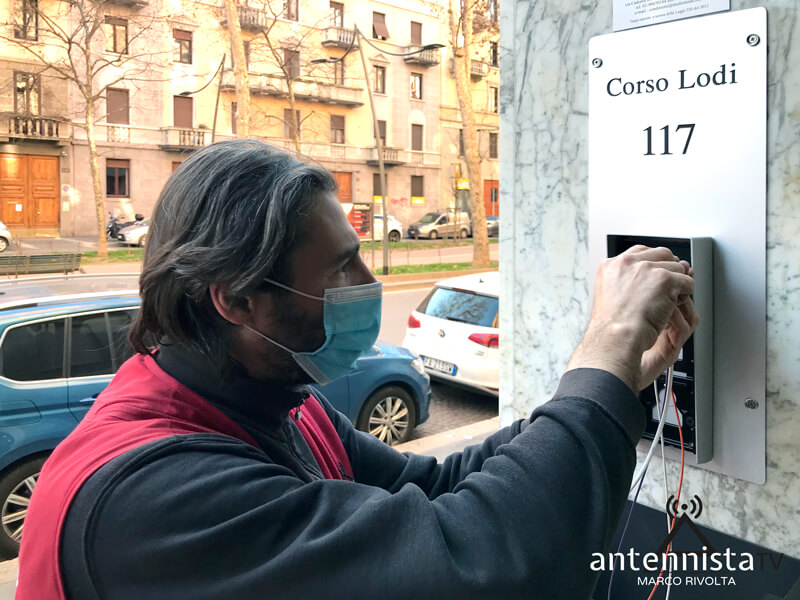 Impianto Videocitofono Milano 03
