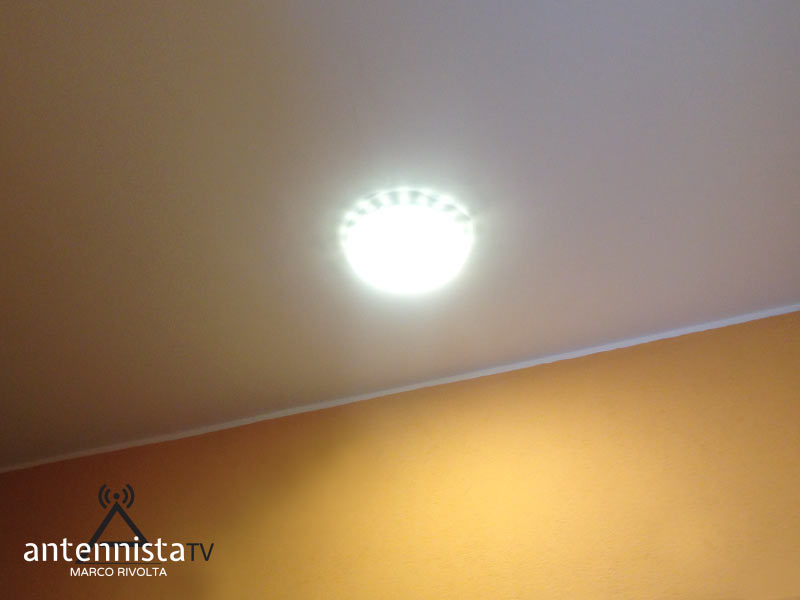 Plafoniere Da Condominio : Installazione plafoniere intelligenti condominio di cologno